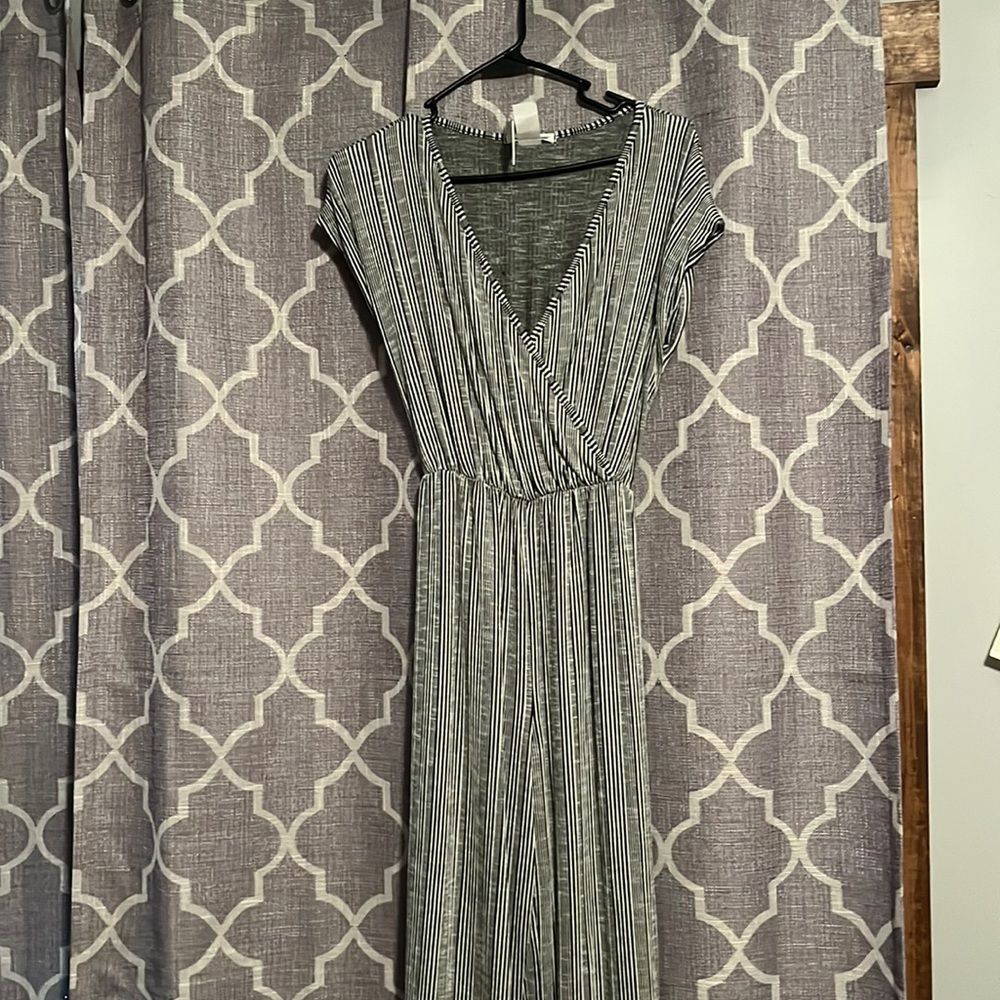Black and White Womens Striped Jumpsuit Size M